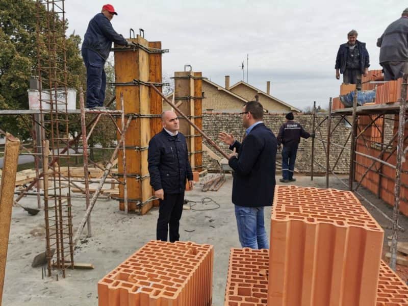 Председник општине обишао радове на изградњи нове зграде Месне заједнице Нова Гајдобра