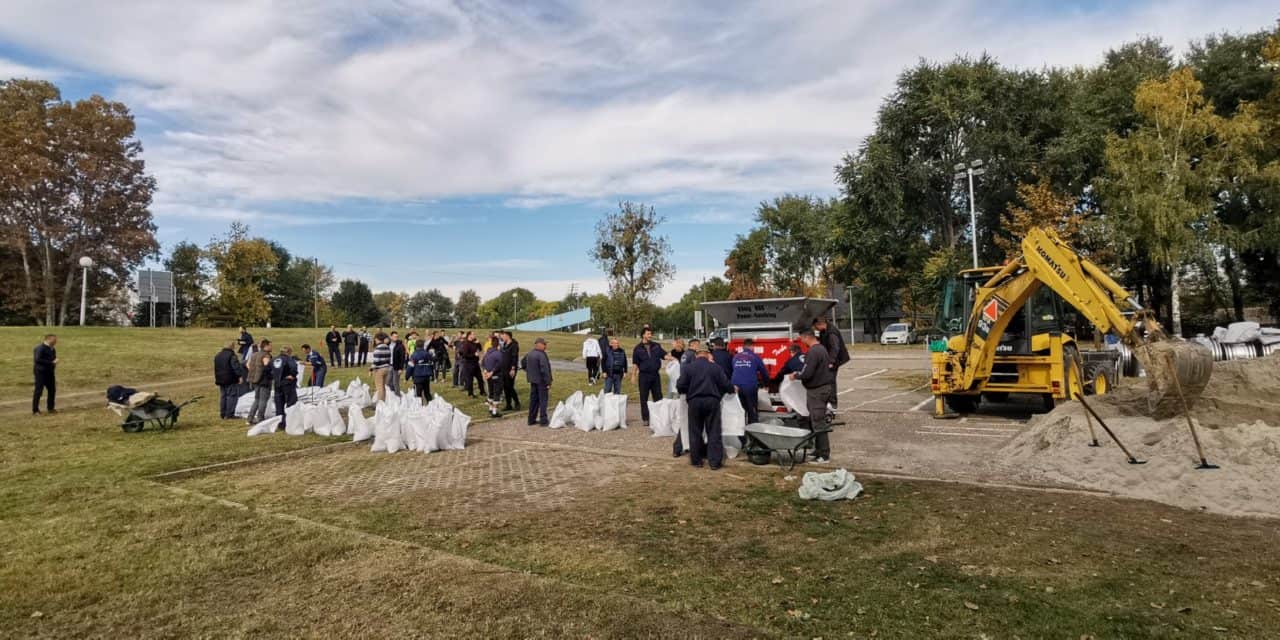 Сутра показна вежба на насипу у Бачкој Паланци