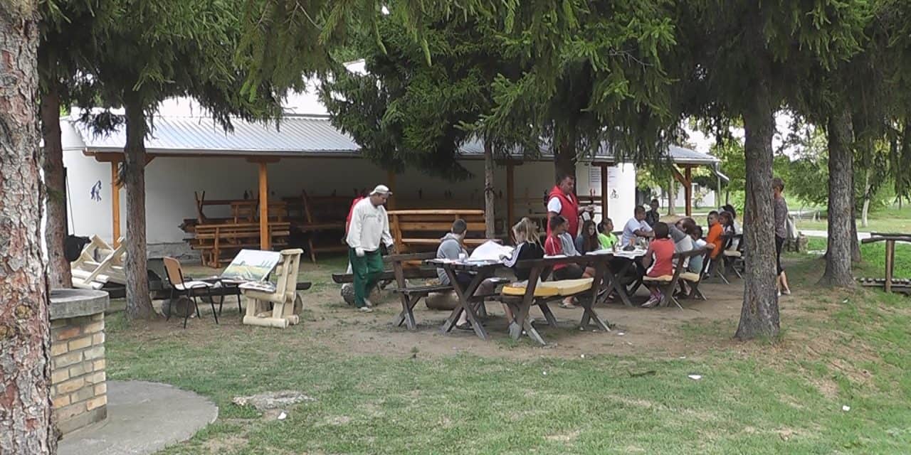 Покрајинска влада издвојила средства за  боравак деце из социјално угрожених породица у одмаралишту „Багремара“