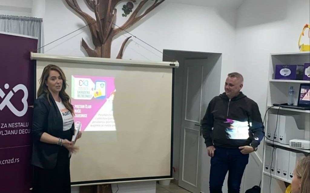 Igor Jurić održao predavanje u Bačkoj Palanci o bezbednosti dece na internetu