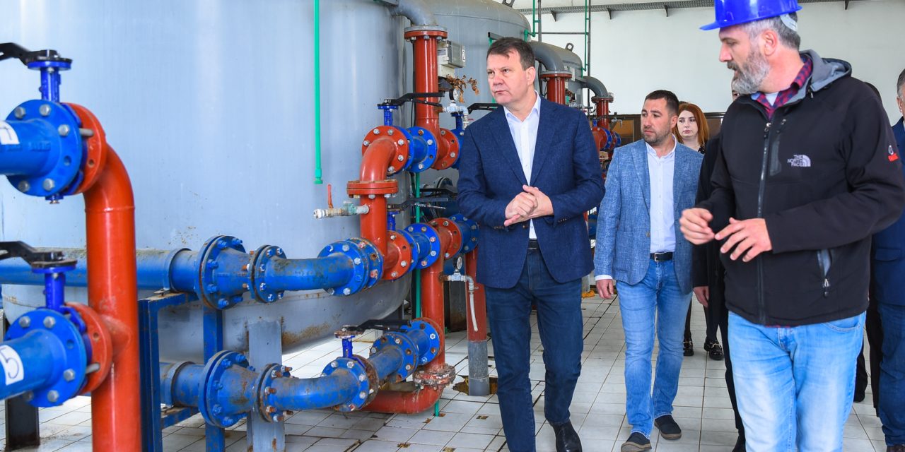 Mirović obišao gradilište postrojenja za proizvodnju pijaće vode u Odžacima