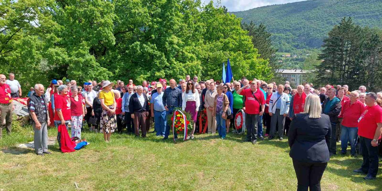 Obeležena 79. godišnjica desanta na Drvar