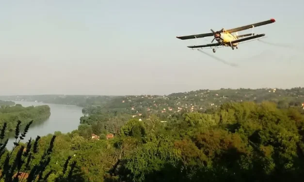 Suzbijanje komaraca sa zemlje i iz vazduha