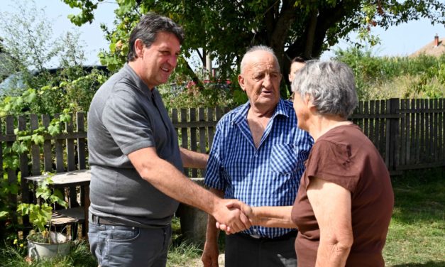 Gašić: Solidarnost i humanost nas povezuju i čine ljudima