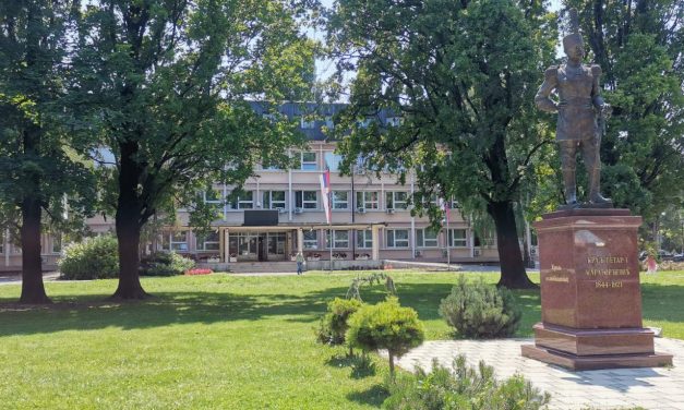 Opština Bačka Palanka: Još četiri porodice u Bačkoj Palanci dobile po 10.000 evra za kupovinu kuće na selu