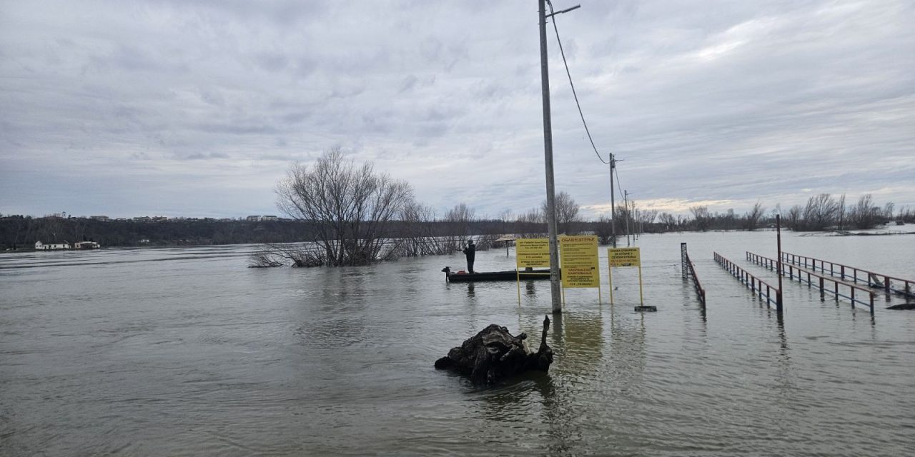 Dunav kod Palanke prešao granicu redovne odbrane od poplava