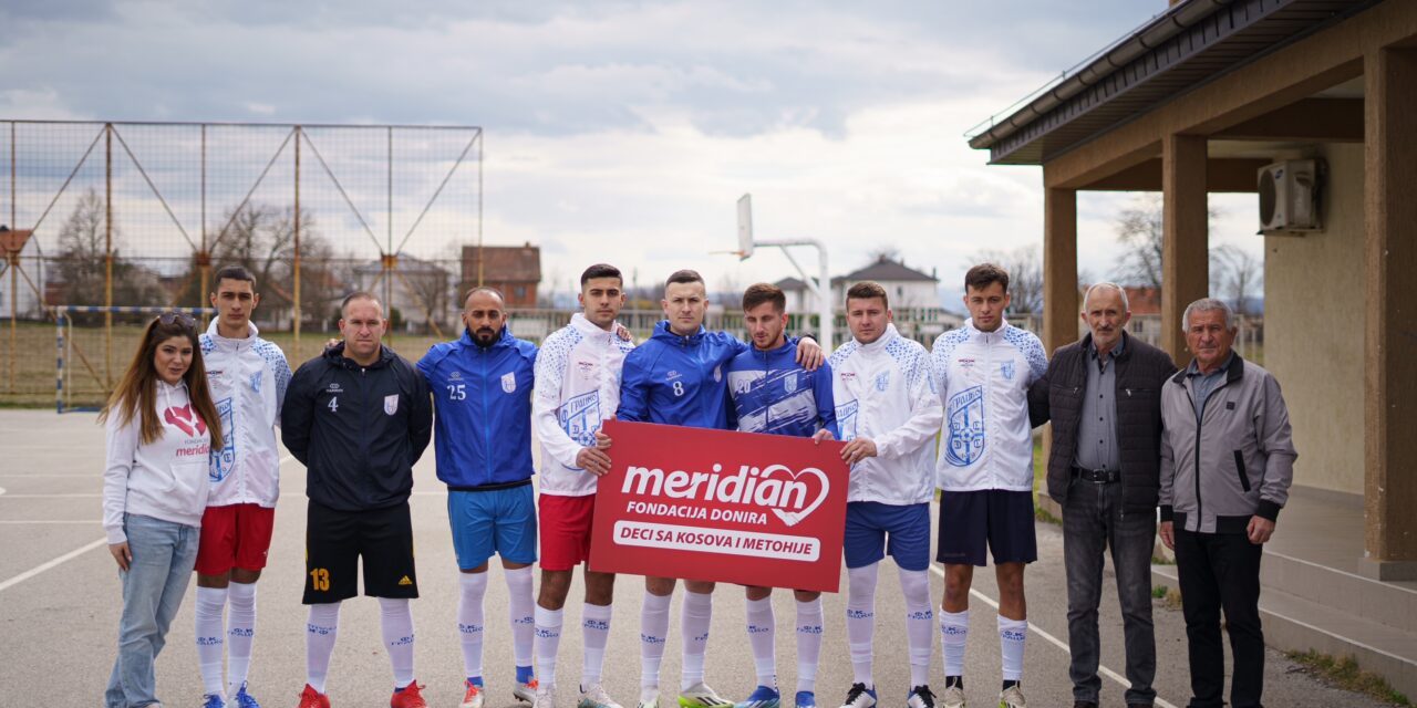 Za opstanak sporta na Kosovu i Metohiji: Meridian fondacija i Marko Simonović podržali FK Gracko (VIDEO)