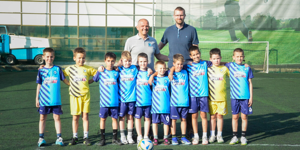Nagrada za “Mihine klince”: Meridian Sport donirao dresove školi fudbala “Siniša Mihajlović” iz Novog Sada
