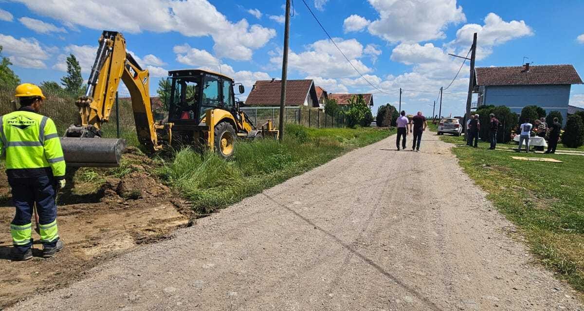 Počelo sređivanje Starogradske ulice u Bačkoj Palanci, umesto makadama asfalt i trotoari