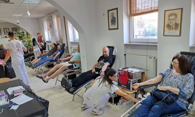 Humanost u srcu zajednice: Bačka Palanka okupila 121 dobrovoljnog davaoca krvi