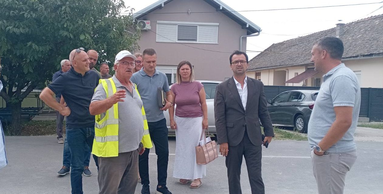 Predstavnici Vlade, predsednik opštine i roditelji u zajedničkoj kontroli radova na Dnevnom boravku za decu sa smetnjama u razvoju u Bačkoj Palanci