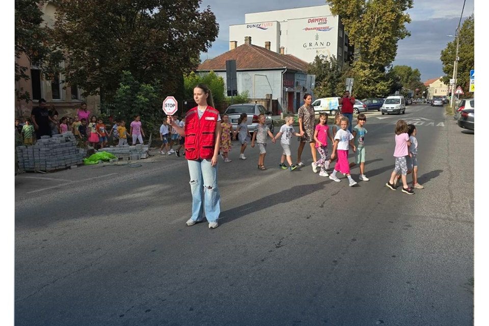 Sprovedena akcija Crvenog krsta Bačka Palanka “Bezbednost dece u saobraćaju”