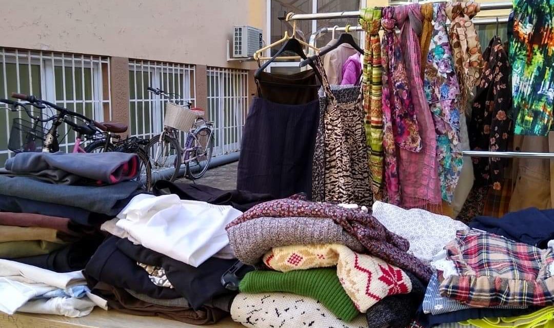 USPEŠNO ODRŽAN EKOLOŠKI JESENJI BAZAR U GIMNAZIJI “20.OKTOBAR”