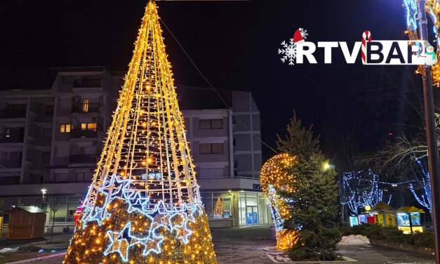 Novogodišnji program na platou u centru grada od 30.12. do 07.01.